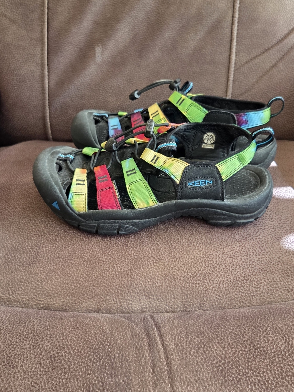 Keen Women's Whisper Sandals Rainbow Sz9